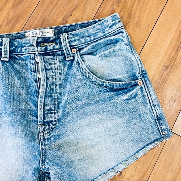 We the Free People button fly denim jean shorts stonewashed 4 summer dis… - Picture 3 of 7